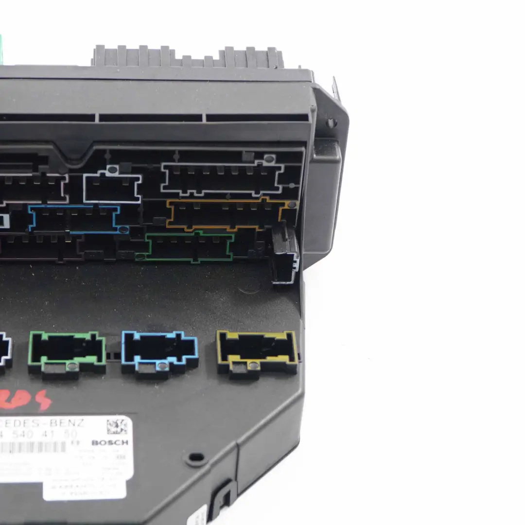 Boîte à fusibles Mercedes W204 W212 SAM Relay Control Unit Module pour à propos du numéro de pièce A2045404150 Boîte à fusibles Mercedes W204 W212 SAM Relay Control Unit Module - SKU A2045404150 - Numéro de pièce A2045404150