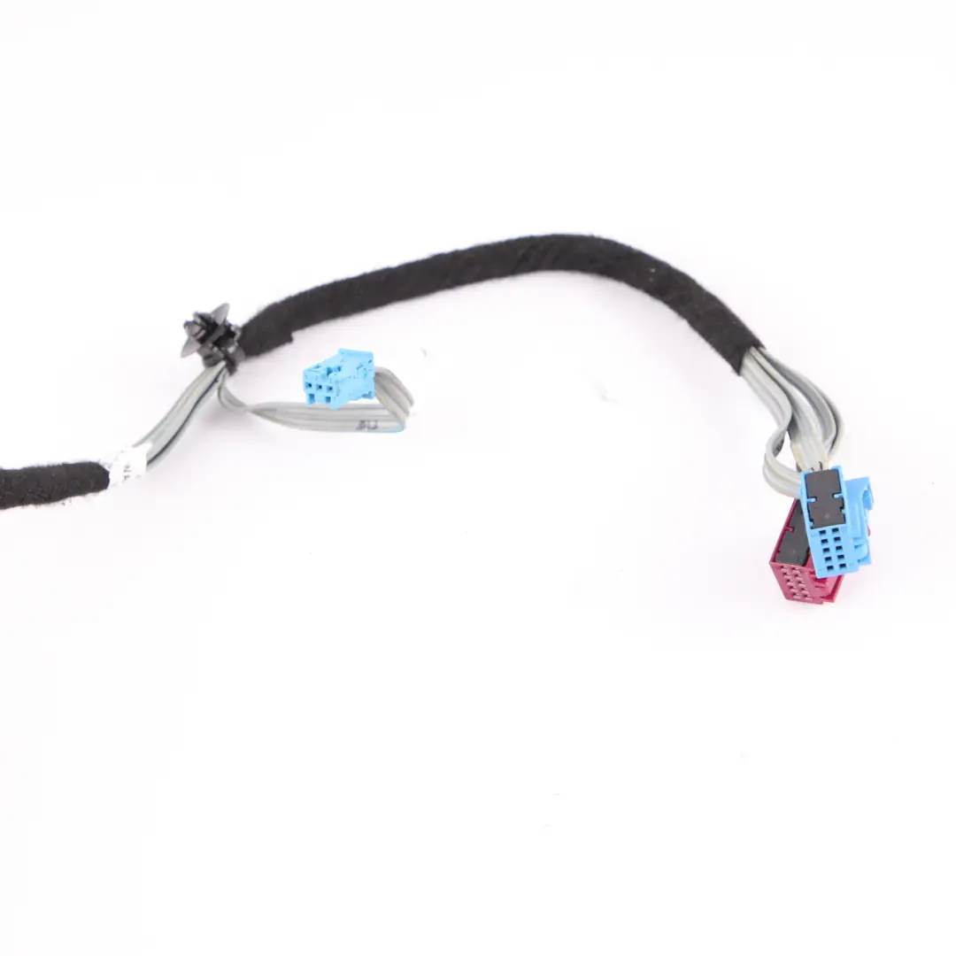 Mercedes W204 Cableado Puerta Delantera Derecha Puerta - SKU A2045409533 - Número de pieza A2045409533