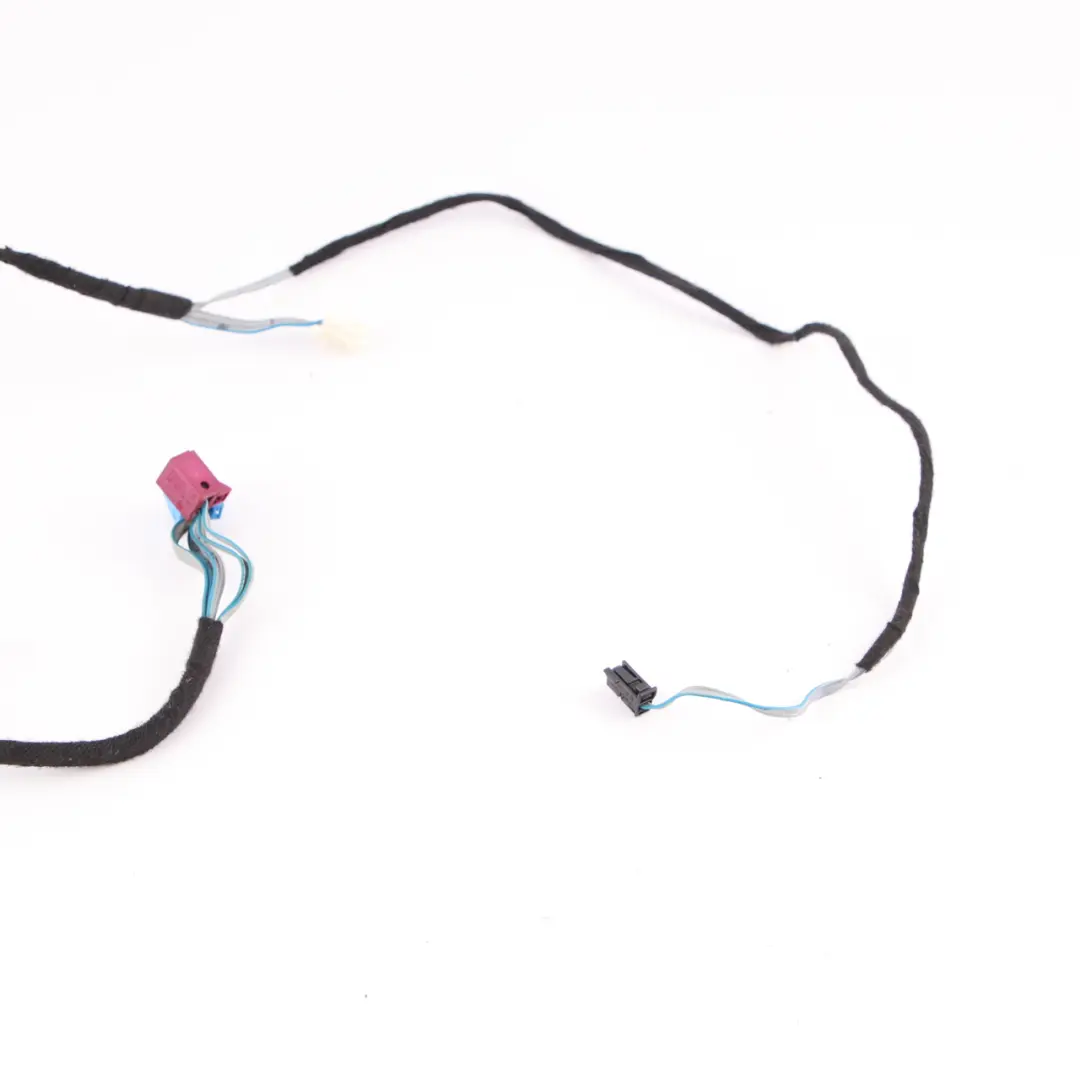 Mercedes W204 Cableado Puerta Delantera Derecha Puerta - SKU A2045409533 - Número de pieza A2045409533