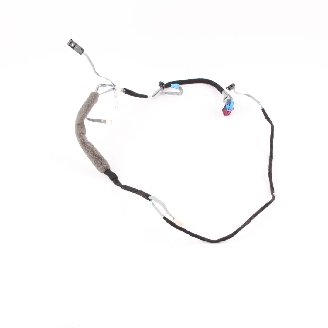 Cableado Puerta Delantera Derecha Puerta para Mercedes W204 con número de pieza A2045409533 Mercedes W204 Cableado Puerta Delantera Derecha Puerta - SKU A2045409533 - Número de pieza A2045409533