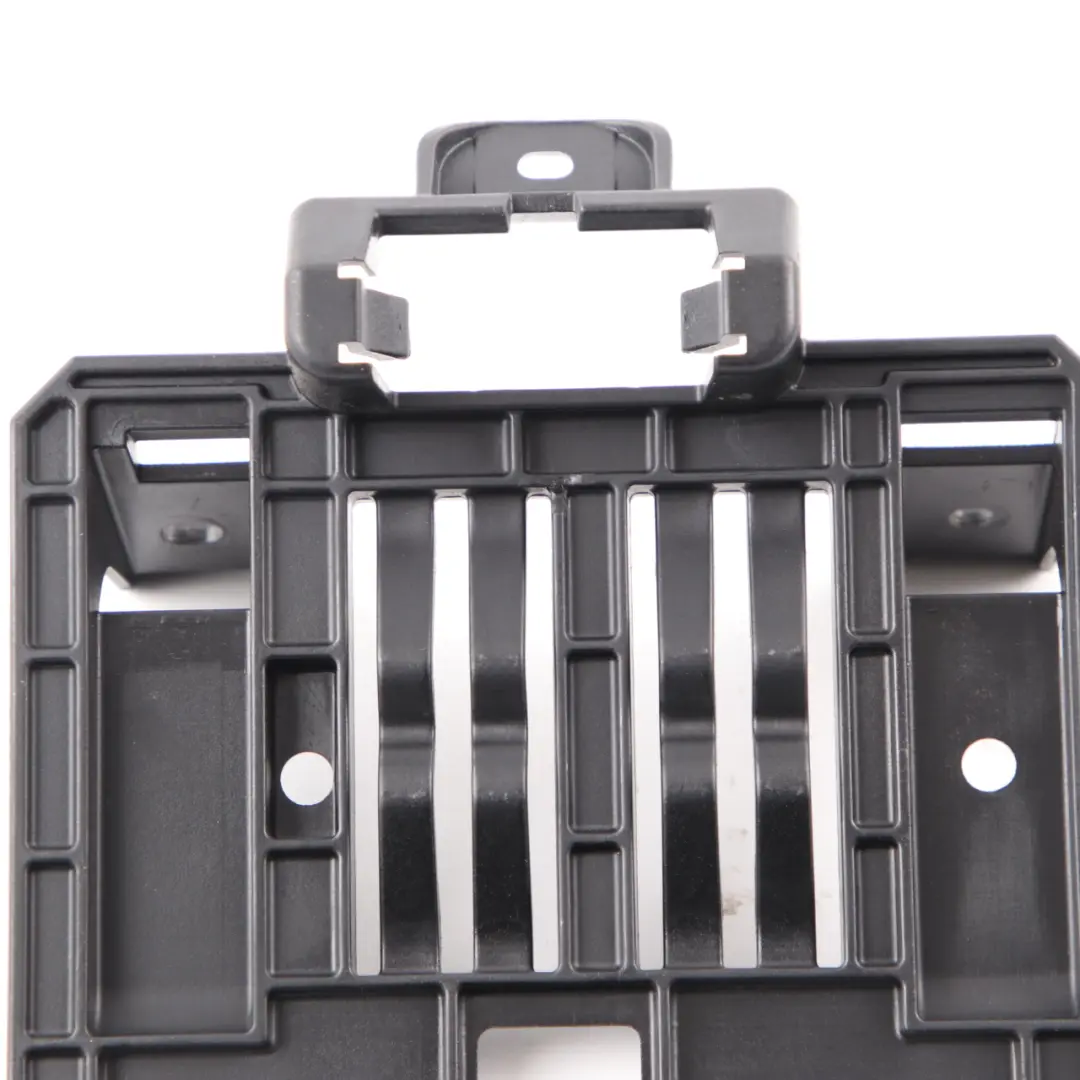 Mercedes W204 W212 Support d'unité contrôle Support de module audio - SKU A2045451047 - Numéro de pièce A2045451047