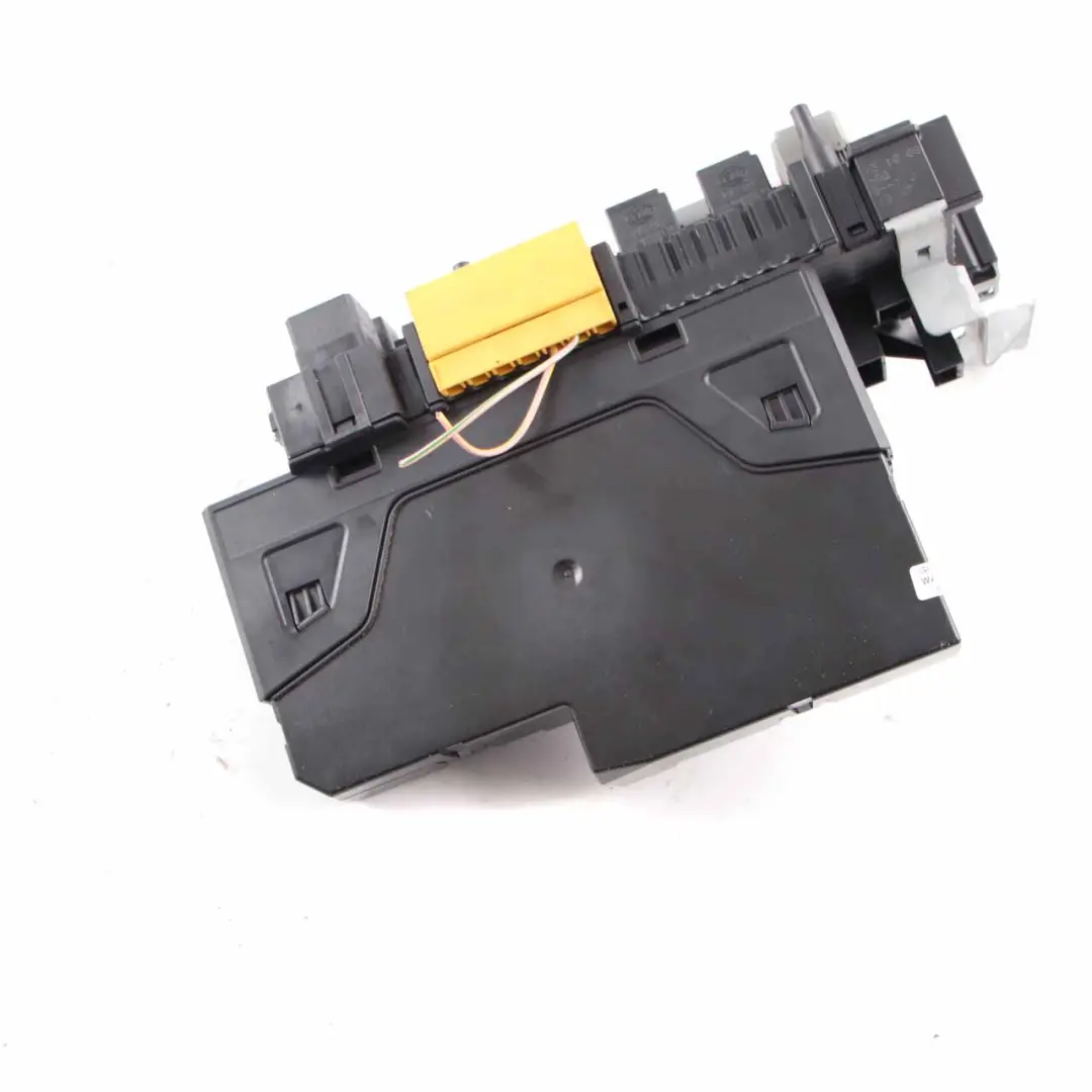 SAM Control Unit Module Fuse Box Relay to Mercedes W204 with Part number A2045451869 Mercedes W204 SAM Control Unit Module Fuse Box Relay - SKU A2045451869 - Part number A2045451869