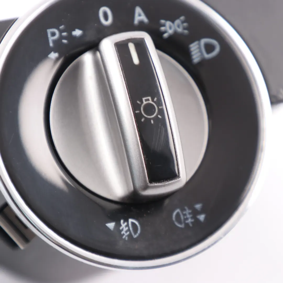 Mercedes W204 Interrupteur d'éclairage des Phares Bouton - SKU A2045453004-2 - Numéro de pièce A2045453004