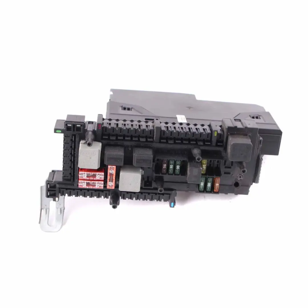 SAM Module Mercedes W204 Control Unit Electrical Fuse Box Unit to with Part number A2045457001 SAM Module Mercedes W204 Control Unit Electrical Fuse Box Unit - SKU A2045457001 - Part number A2045457001