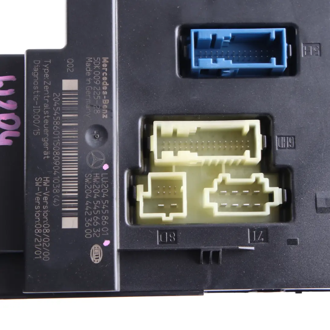 Fuse Box Rear Relay Control Unit Module SAM pour Mercedes W204 à propos du numéro de pièce A2045458601 Mercedes W204 Fuse Box Rear Relay Control Unit Module SAM - SKU A2045458601 - Numéro de pièce A2045458601