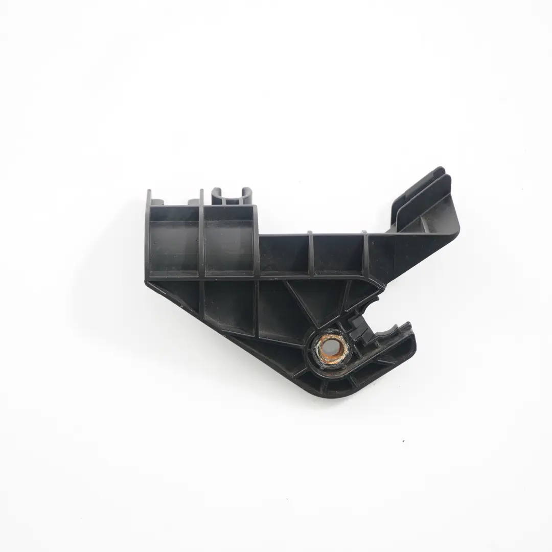 Axle Left N/S Wheel Carrier ABS Sensor Wiring Holder to Mercedes W204 W212 Rear with Part number A2045461143 Mercedes W204 W212 Rear Axle Left N/S Wheel Carrier ABS Sensor Wiring Holder - SKU A2045461143 - Part number A2045461143