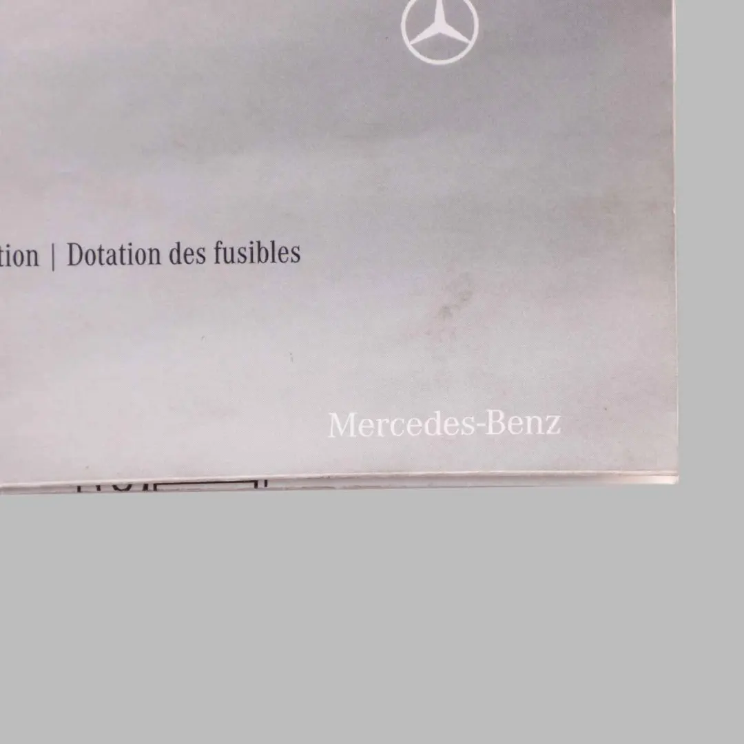 Mercedes W204 Caja Fusibles Agrupación Mapa Colocación Diagrama Tarjeta - SKU A2045842982 - Número de pieza A2045842982
