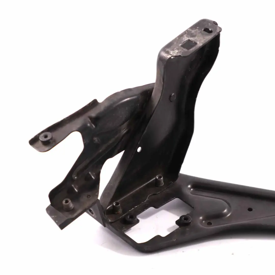 Supporto faro anteriore destro Supporto faro Mercedes W204 - SKU A204620590 - Numero di parte A204620590
