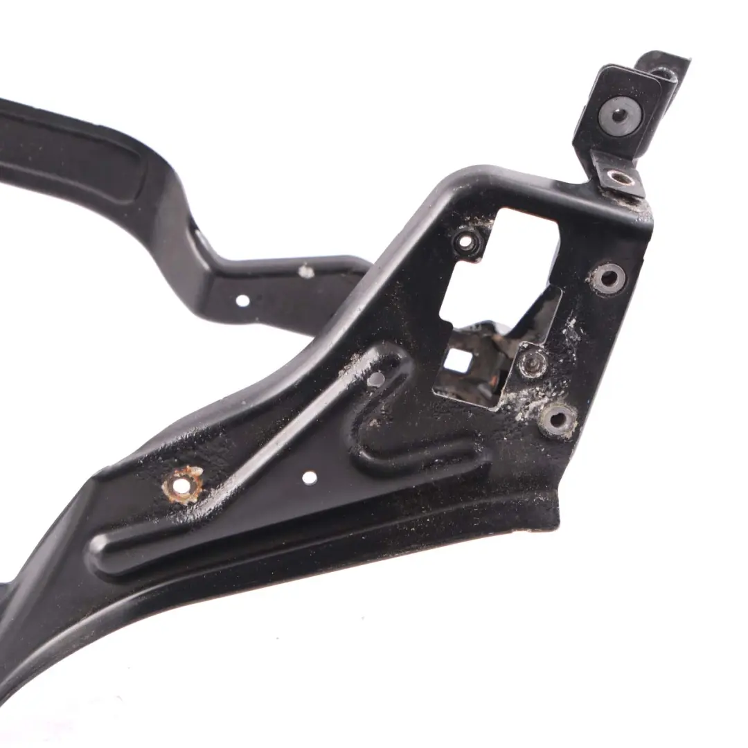 Scheinwerferhalterung vorne links Befestigungsträger für Mercedes W204 mit Teilenummer A204626044 Mercedes W204 Scheinwerferhalterung vorne links Befestigungsträger - SKU A204626044 - Teilenummer A204626044