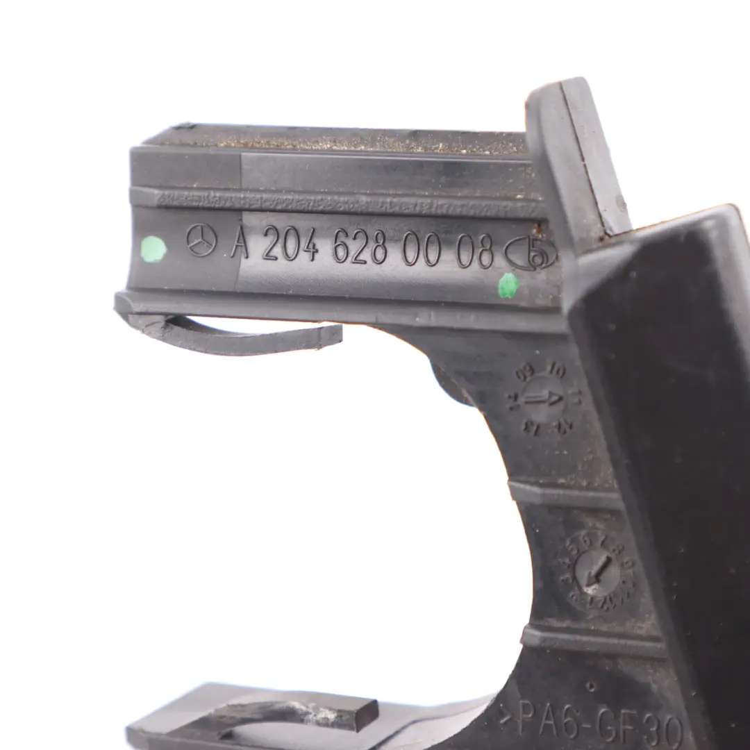 Deflector Ramp Front Subframe Right O/S Holder Bracket to Mercedes W204 with Part number A2046280008 Mercedes W204 Deflector Ramp Front Subframe Right O/S Holder Bracket - SKU A2046280008 - Part number A2046280008