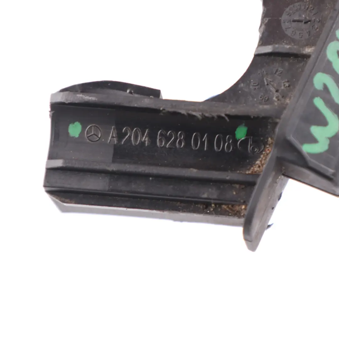 Deflector Ramp Front Left N/S Holder Bracket to Mercedes W204 with Part number A2046280108 Mercedes W204 Deflector Ramp Front Left N/S Holder Bracket - SKU A2046280108 - Part number A2046280108