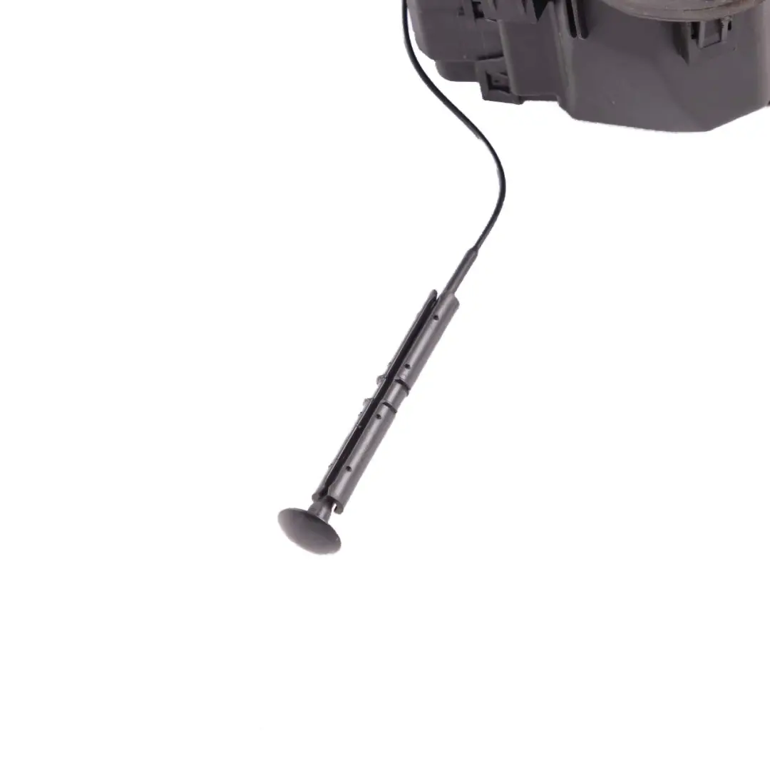 Abdeckung Einfülltopf Klappe für Mercedes C W204 mit Teilenummer A2046300067 Mercedes C W204 Abdeckung Einfülltopf Klappe - SKU A2046300067 - Teilenummer A2046300067