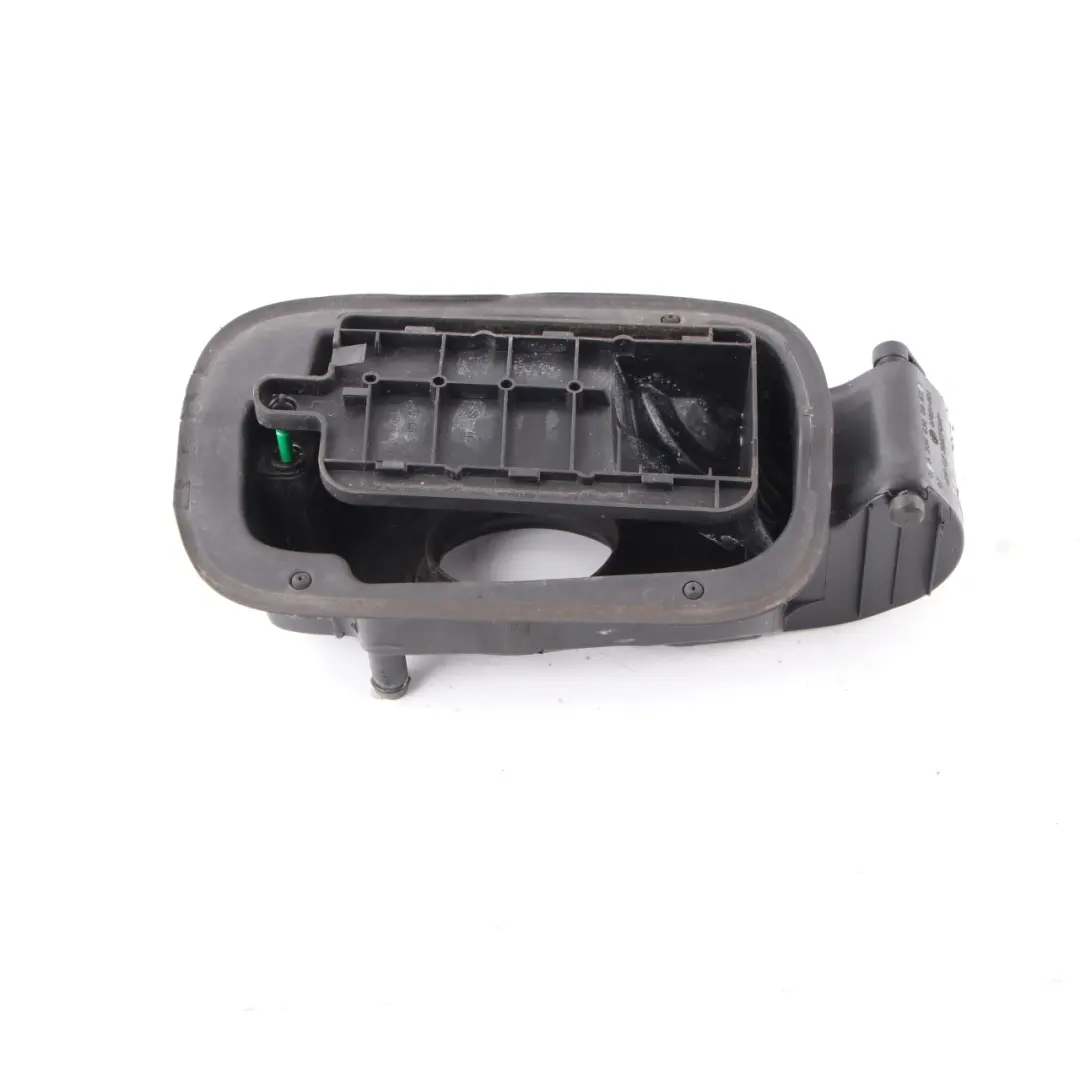 Coupé Coperchio sportello rifornimento carburante supporto Mercedes W204 - SKU A2046300967 - Numero di parte A2046300967