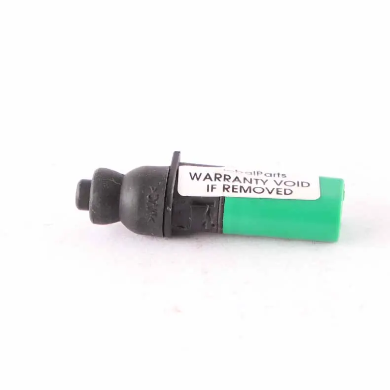 Mercedes W204 W212 Expulsor tapa depósito combustible - SKU A2046390007 - Número de pieza A2046390007