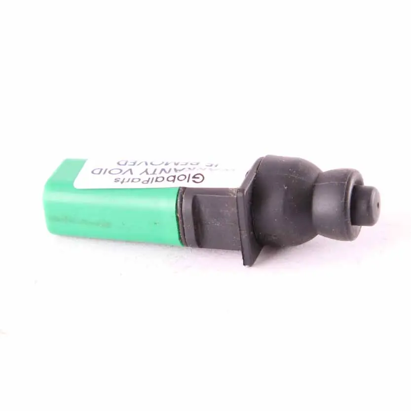  Ejecteur trappe carburant Mercedes W204 W212Remplissage Tampon - SKU A2046390007 - Numéro de pièce A2046390007