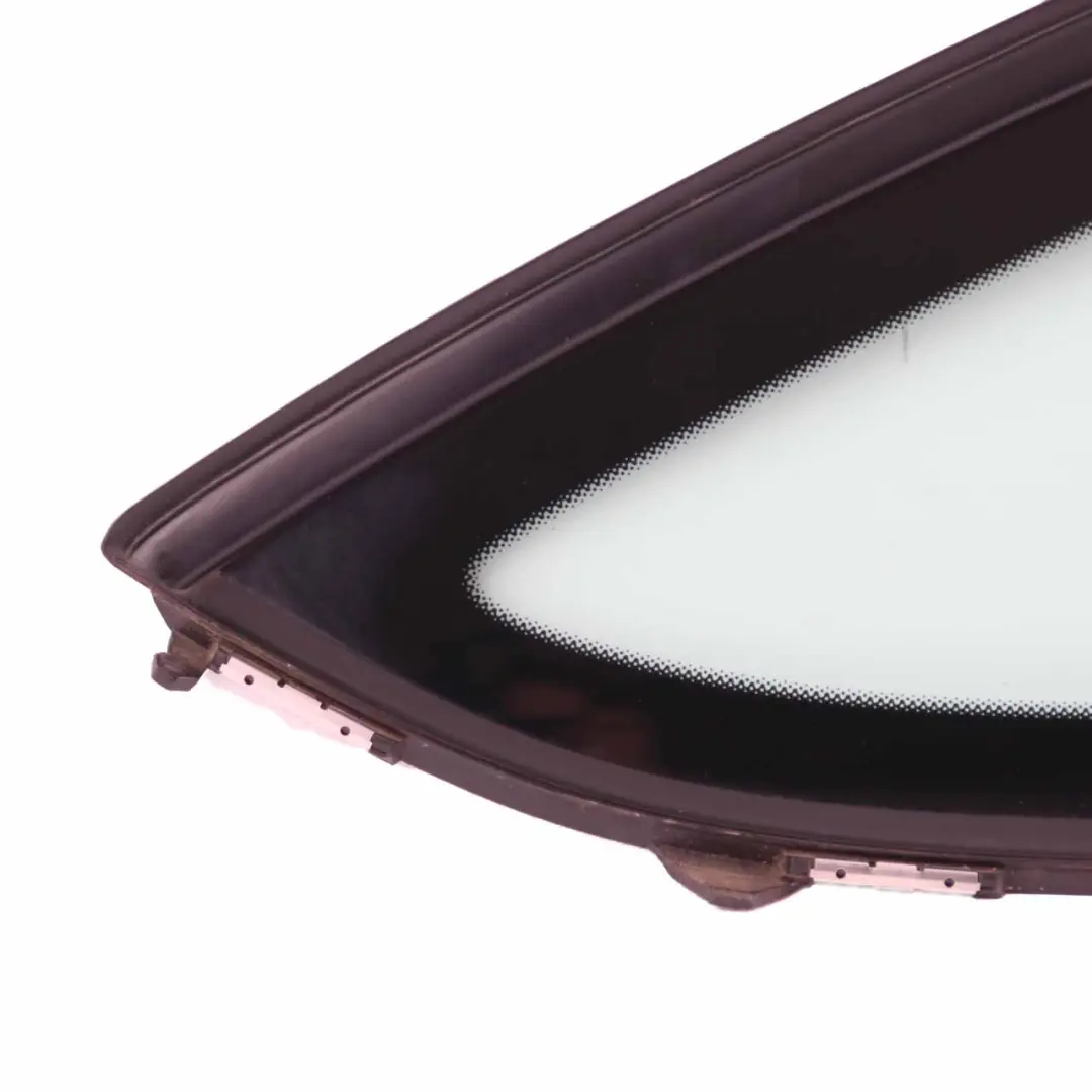 Finestrino laterale Mercedes W204 Coupé posteriore destro vetro verde AS2 per con numero di parte A2046702000 Finestrino laterale Mercedes W204 Coupé posteriore destro vetro verde AS2 - SKU A2046702000 - Numero di parte A2046702000