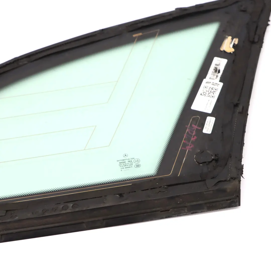 Cuarto Ventana Lateral Acristalamiento Trasero Izquierdo AS2 para Mercedes S204 con número de pieza A2046707712 Mercedes S204 Cuarto Ventana Lateral Acristalamiento Trasero Izquierdo AS2 - SKU A2046707712 - Número de pieza A2046707712