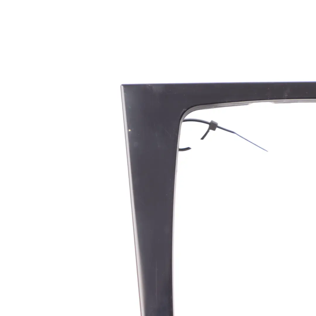 Cambio Stick Surround Interni per Mercedes W204 con numero di parte A2046800039 Mercedes W204 Cambio Stick Surround Interni - SKU A2046800039 - Numero di parte A2046800039