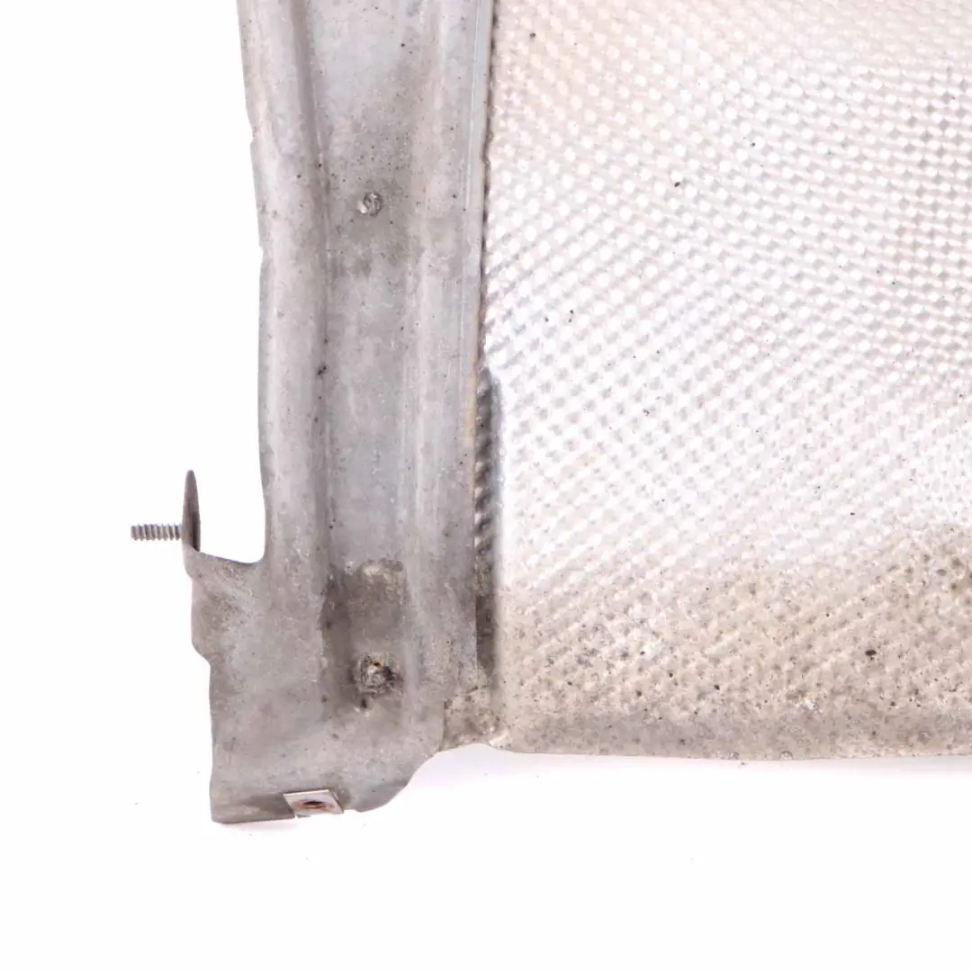 Mercedes W204 Escudo Térmico Cubierta Placa Escape Trasero Izquierdo - SKU A2046800122 - Número de pieza A2046800122