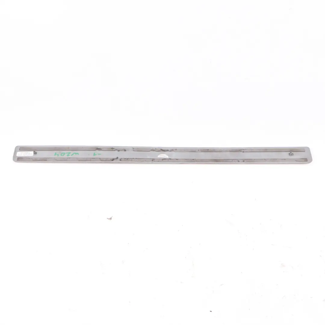  Umbral puerta Mercedes W204 S204 Peldaño Delantera Izquierda Derecha - SKU A2046800135-1 - Número de pieza A2046800135