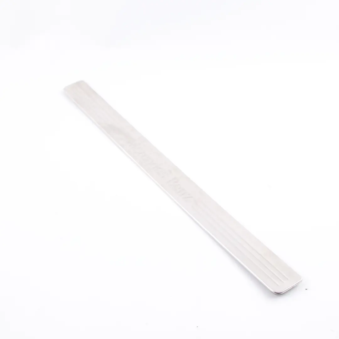  Soglia porta Mercedes W204 S204 Rivestimento anteriore sinistro - SKU A2046800135 - Numero di parte A2046800135