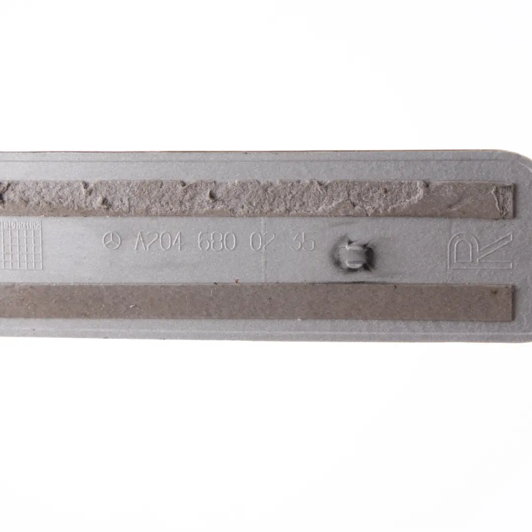 Juego De Molduras Para Umbral De Puerta Trasera para Mercedes W204 con número de pieza A2046800335 Mercedes W204 Juego De Molduras Para Umbral De Puerta Trasera - SKU A2046800335-1 - Número de pieza A2046800335
