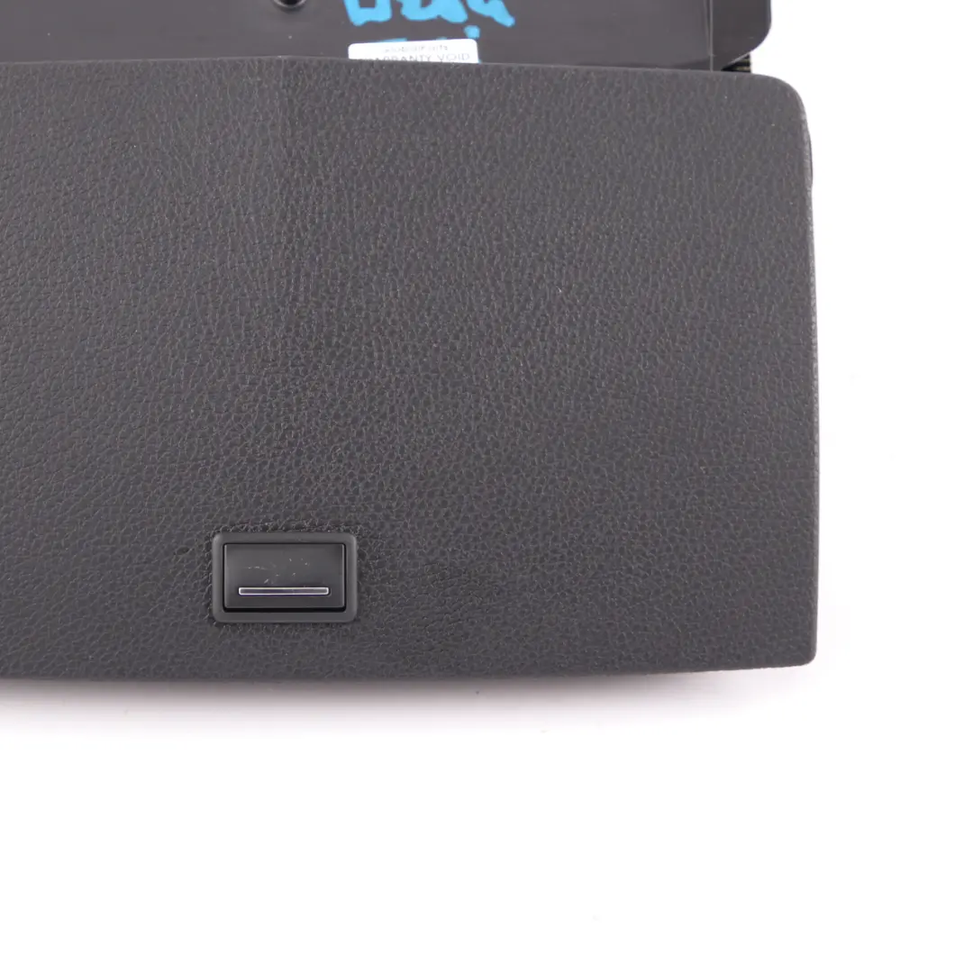 Tableau Bord Navigation Ecran Central Moniteur pour Mercedes W204 à propos du numéro de pièce A2046801231 Mercedes W204 Tableau Bord Navigation Ecran Central Moniteur - SKU A2046801231 - Numéro de pièce A2046801231