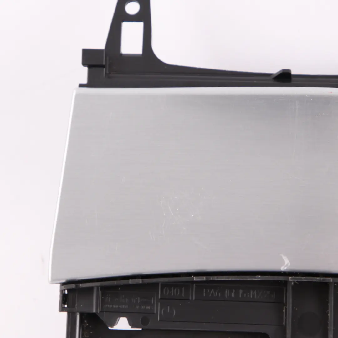 Console Centrale Cendrier Couvercle Alu pour Mercedes W204 W212 à propos du numéro de pièce A2046801350 Mercedes W204 W212 Console Centrale Cendrier Couvercle Alu - SKU A2046801350-2 - Numéro de pièce A2046801350