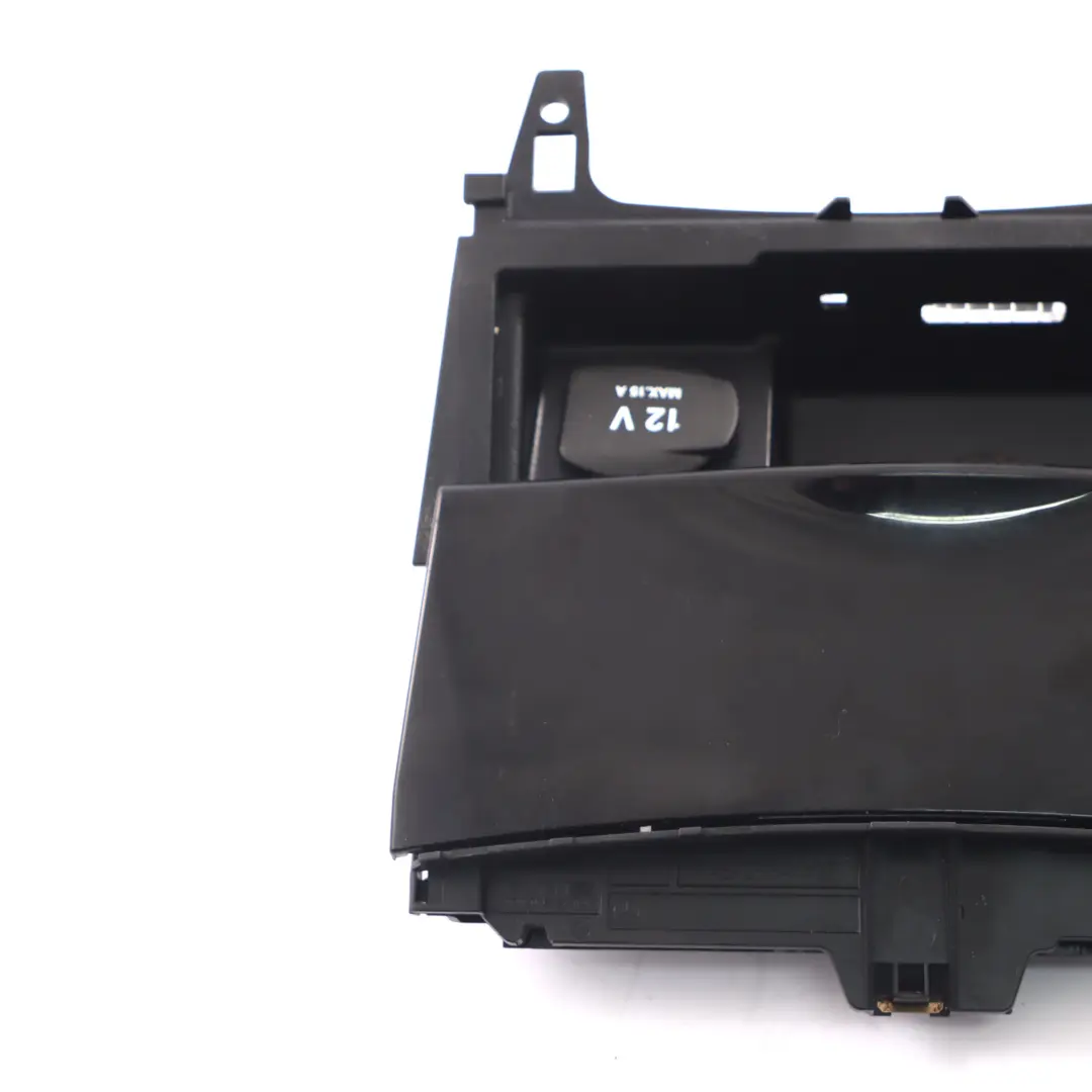 Cenicero Consola Delantera Tapa Cenicero Negro para Mercedes W204 W212 con número de pieza A2046801350 Mercedes W204 W212 Cenicero Consola Delantera Tapa Cenicero Negro - SKU A2046801350-3 - Número de pieza A2046801350