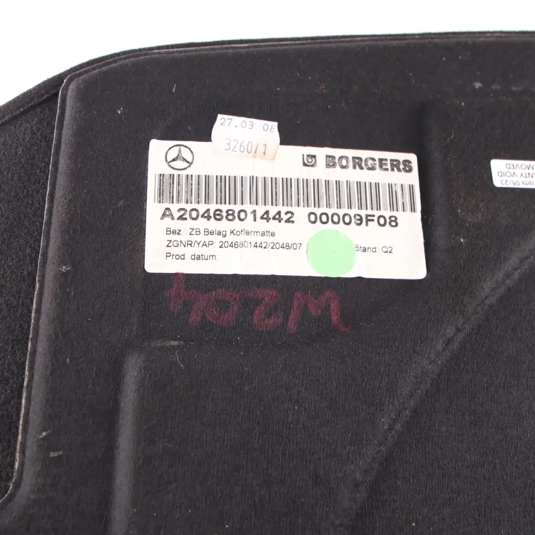 Piso Maletero Carga Trasera Alfombra Negro para Mercedes W204 con número de pieza A2046801442 Mercedes W204 Piso Maletero Carga Trasera Alfombra Negro - SKU A2046801442 - Número de pieza A2046801442