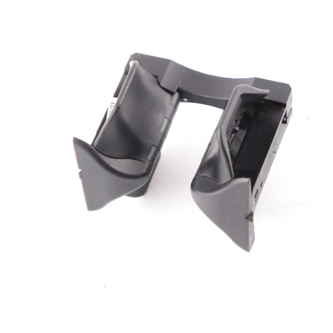 Mittel Konsole Getränke Halter Trennwand Einsatz für Mercedes W204 mit Teilenummer A2046802391 Mercedes W204 Mittel Konsole Getränke Halter Trennwand Einsatz - SKU A2046802391 - Teilenummer A2046802391