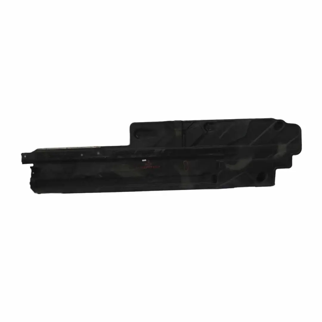 Mercedes W204 Osłona Podwozia Prawa - SKU A2046804700-1 - Numer Części A2046804700