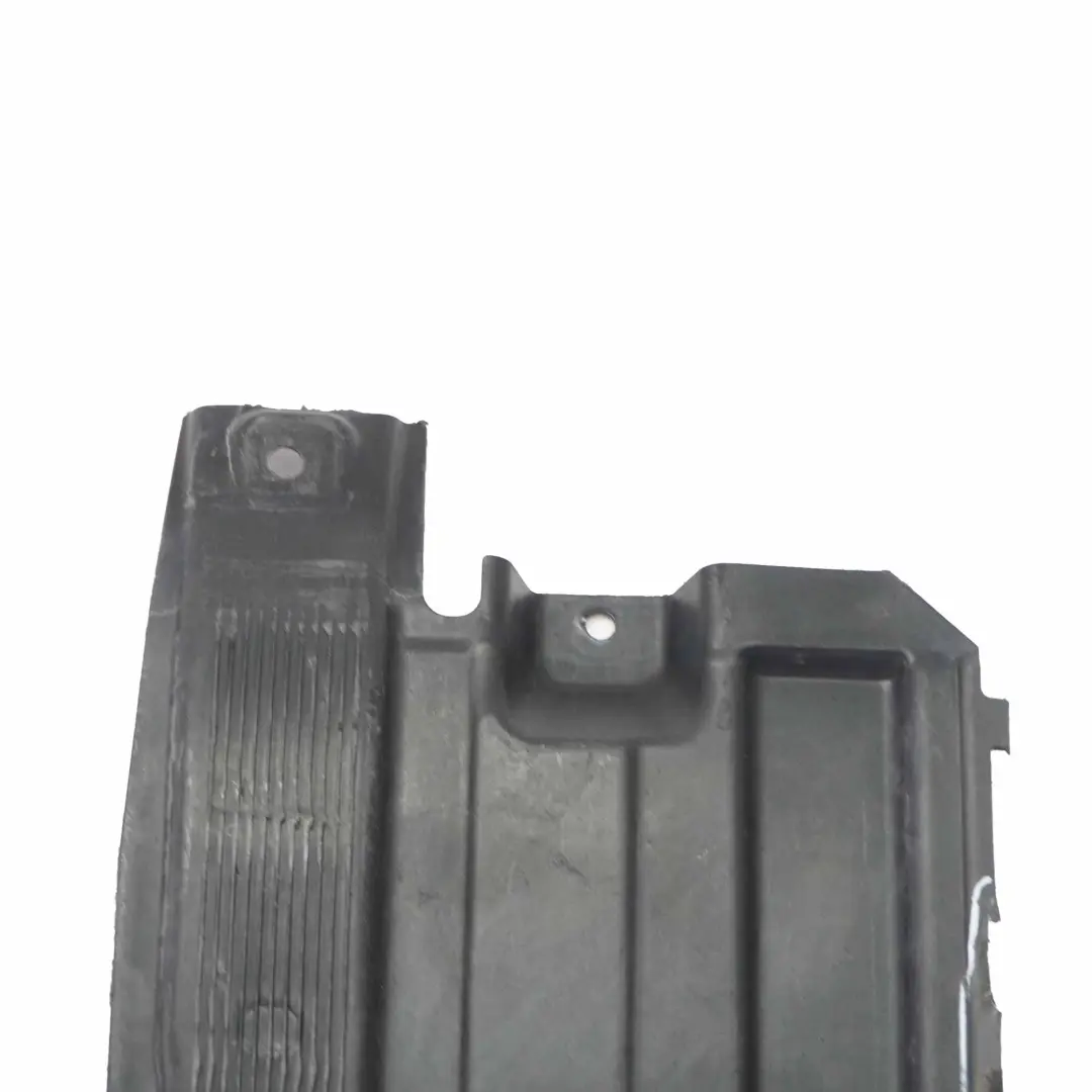 Mercedes W204 Panel Debajo Del Piso Izquierdo Escudo De Debajo - SKU A2046805300 - Número de pieza A2046805300