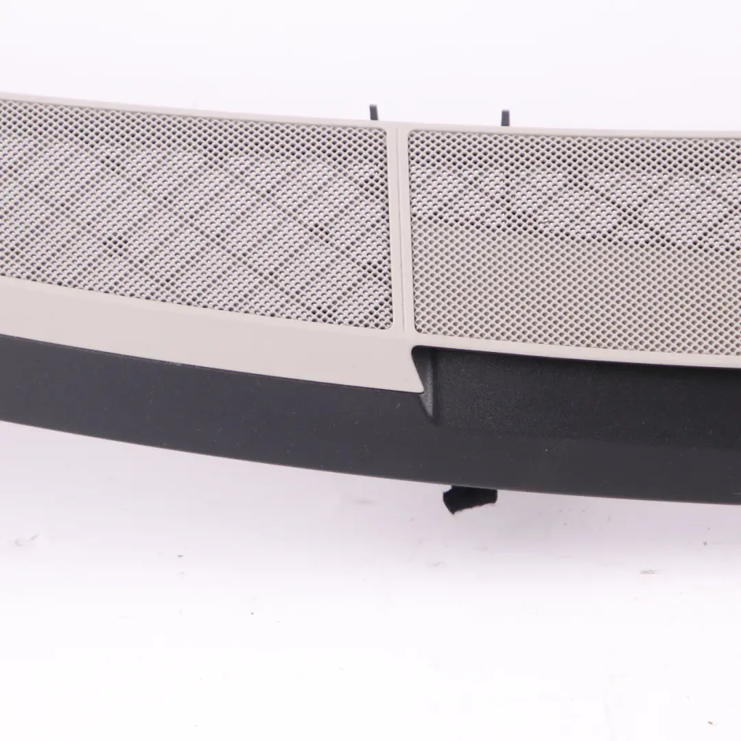 Mercedes W204 Garniture de grille de troisième arrêt de la lunette arrière Gris - SKU A2046830130-1 - Numéro de pièce A2046830130