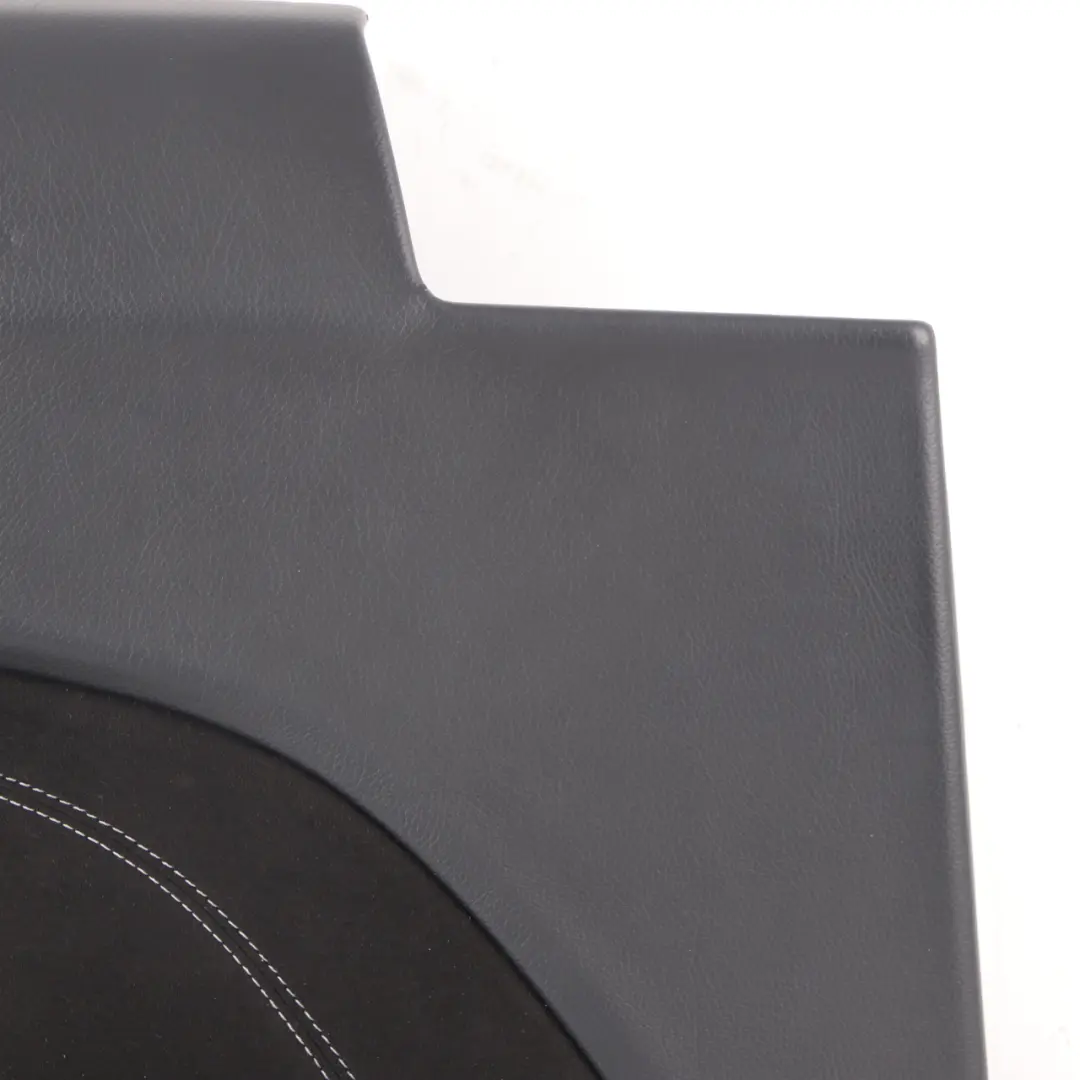 Türkarte hinten links Verkleidung Abdeckung Schwarz für Mercedes W204 Coupe mit Teilenummer A2046900153 Mercedes W204 Coupe Türkarte hinten links Verkleidung Abdeckung Schwarz - SKU A2046900153 - Teilenummer A2046900153