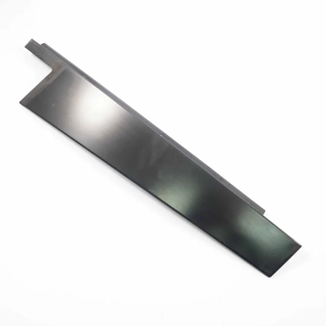 Panel embellecedor trasero derecho Negro Columna puerta para Mercedes W204 con número de pieza A2046900487 Mercedes W204 Panel embellecedor trasero derecho Negro Columna puerta - SKU A2046900487 - Número de pieza A2046900487