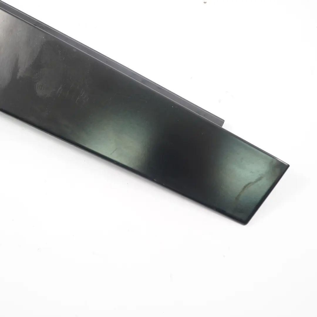 Mercedes W204 Arriere Droite Pilier Porte Panneau D'habillage Noir - SKU A2046900487 - Numéro de pièce A2046900487