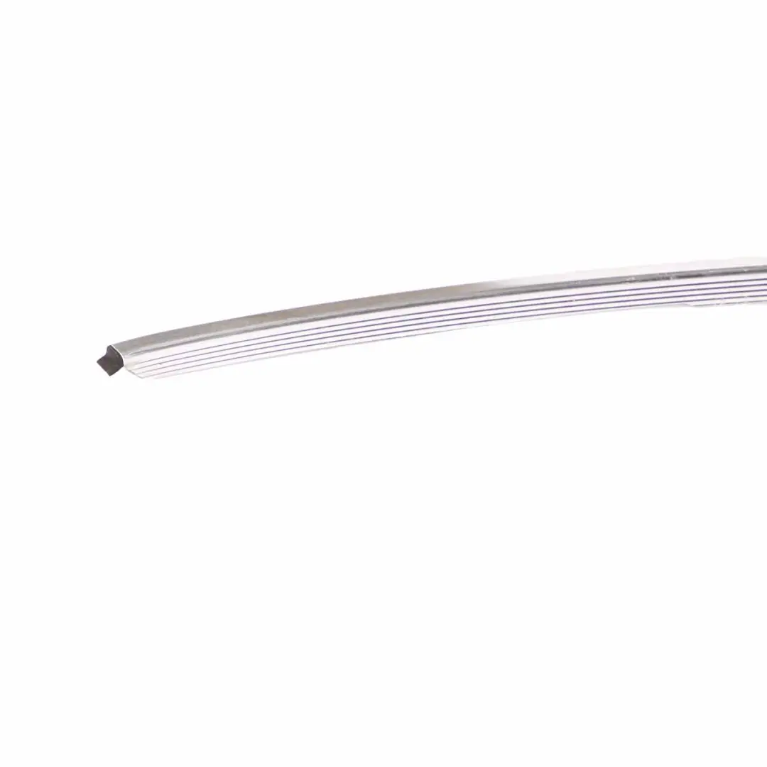 Techo Tira Moldura Derecha Trim Top Strip Cromo para Mercedes W204 con número de pieza A2046902680 Mercedes W204 Techo Tira Moldura Derecha Trim Top Strip Cromo - SKU A2046902680 - Número de pieza A2046902680