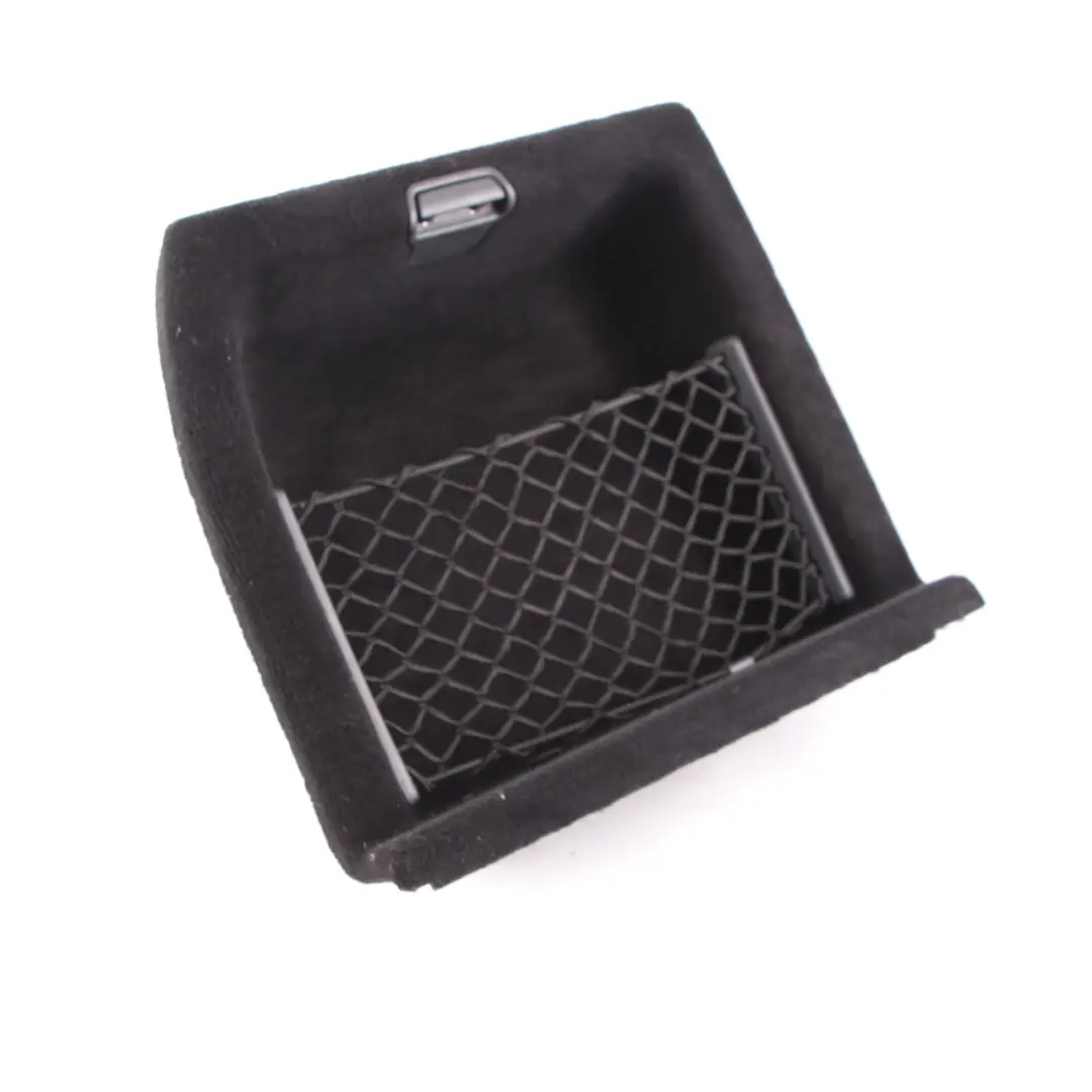 Maletero Trasero Lateral Tapa Panel Izquierdo Negro para Mercedes S204 con número de pieza A2046902925 Mercedes S204 Maletero Trasero Lateral Tapa Panel Izquierdo Negro - SKU A2046902925 - Número de pieza A2046902925