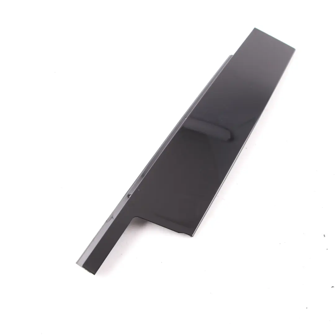 Türverkleidung Abdeckung B-Säule Leiste vorne links für Mercedes W204 mit Teilenummer A2046903287 Mercedes W204 Türverkleidung Abdeckung B-Säule Leiste vorne links - SKU A2046903287 - Teilenummer A2046903287