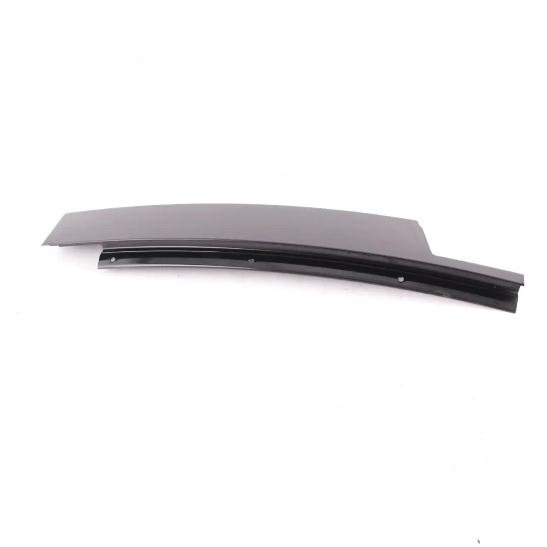 Mercedes W204 Garniture de Porte B-Pillar Avant Gauche - SKU A2046903287 - Numéro de pièce A2046903287