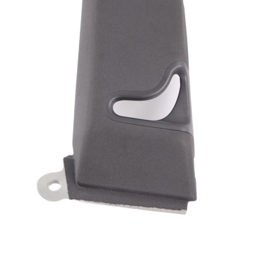 Osłona Poszycie Słupka Lewa Czarna do Mercedes W204 o numerze A2046903926 Mercedes W204 Osłona Poszycie Słupka Lewa Czarna - SKU A2046903926 - Numer Części A2046903926