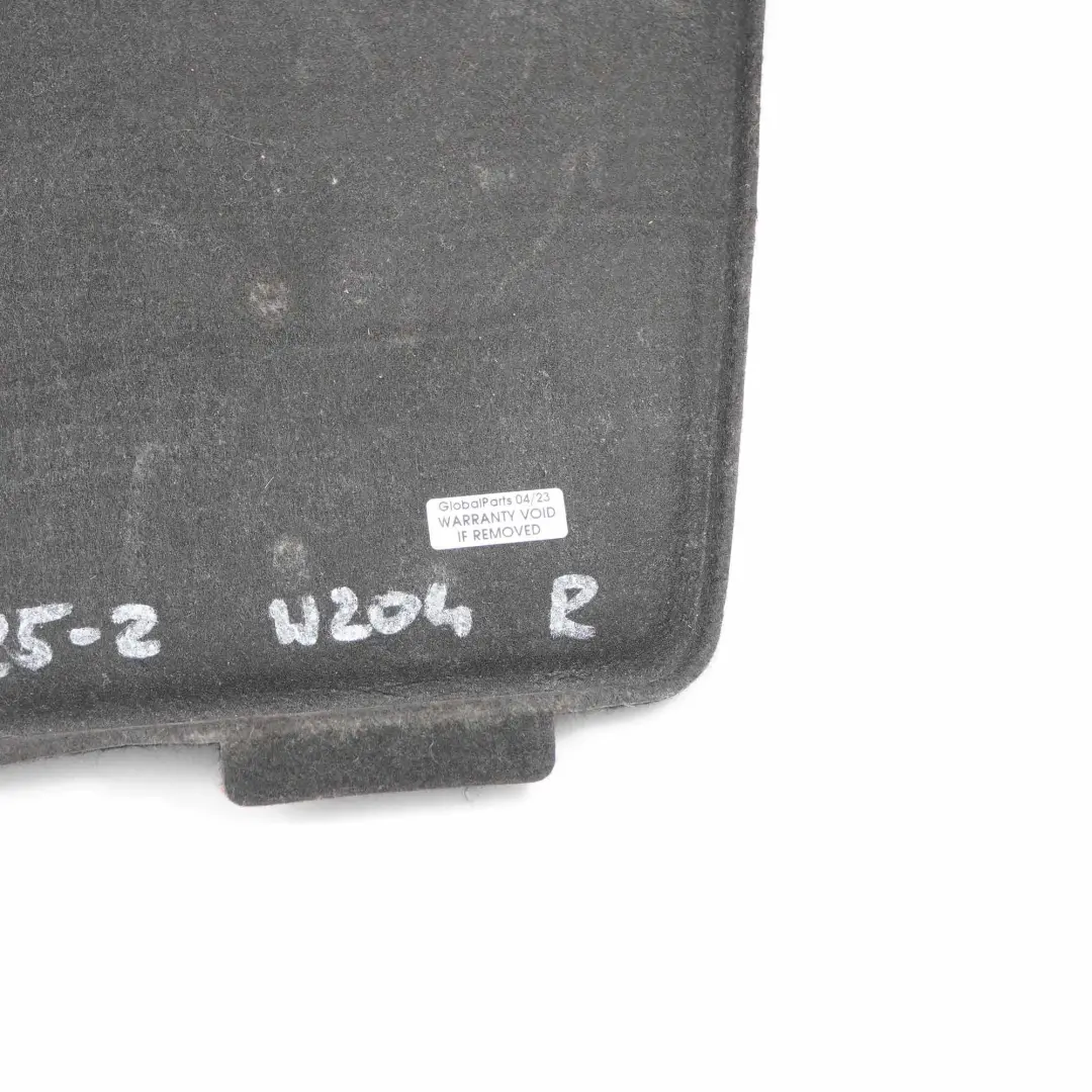 Kofferraum rechts seitliche Verkleidungsklappe für Mercedes W204 mit Teilenummer A2046904225 Mercedes W204 Kofferraum rechts seitliche Verkleidungsklappe - SKU A2046904225-2 - Teilenummer A2046904225