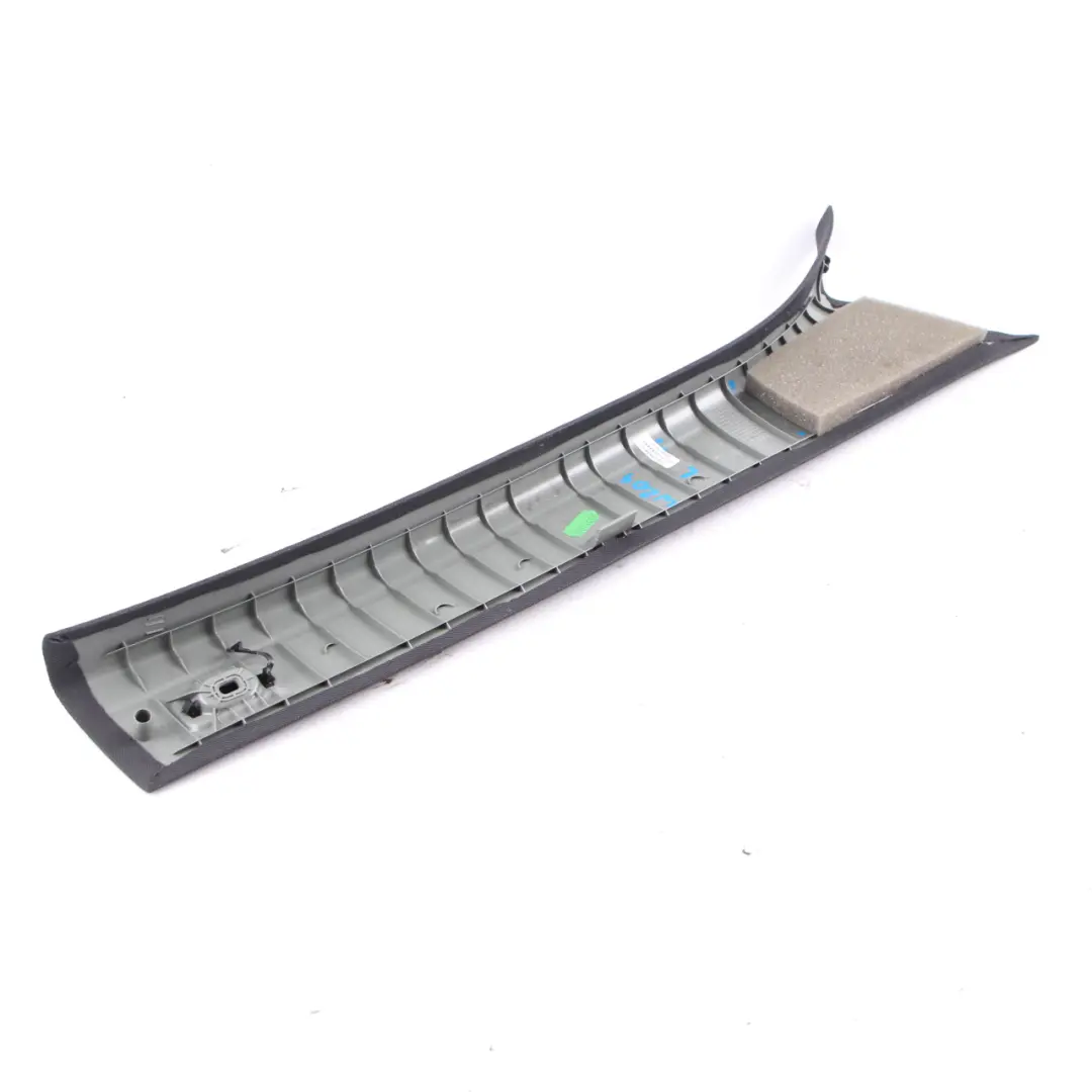  Habillage intérieur Mercedes W204 gauche A-Pillar Trim Black - SKU A2046904526 - Numéro de pièce A2046904526