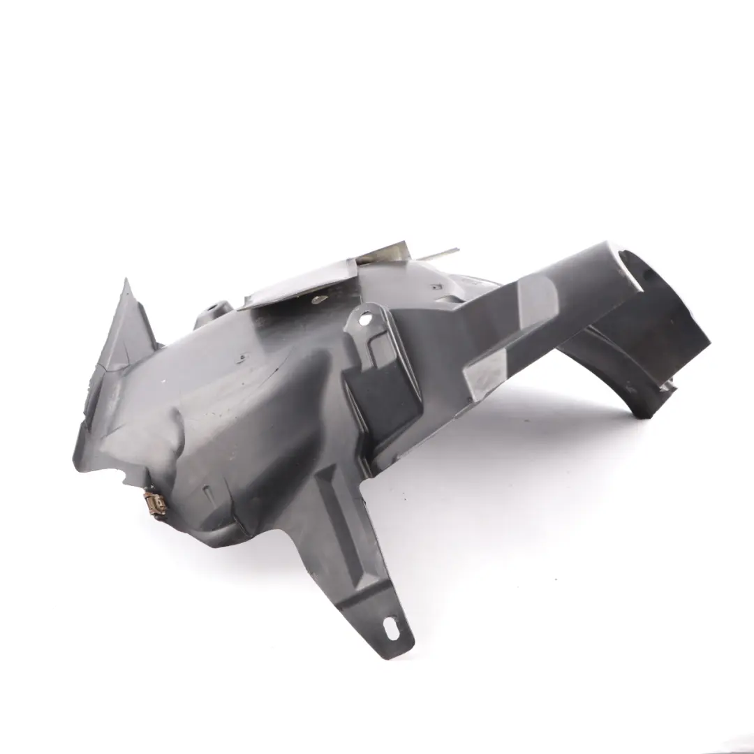 Passaruota Mercedes W204 Anteriore sinistro paraspruzzi Sezione posteriore per con numero di parte A2046904730 Passaruota Mercedes W204 Anteriore sinistro paraspruzzi Sezione posteriore - SKU A2046904730 - Numero di parte A2046904730