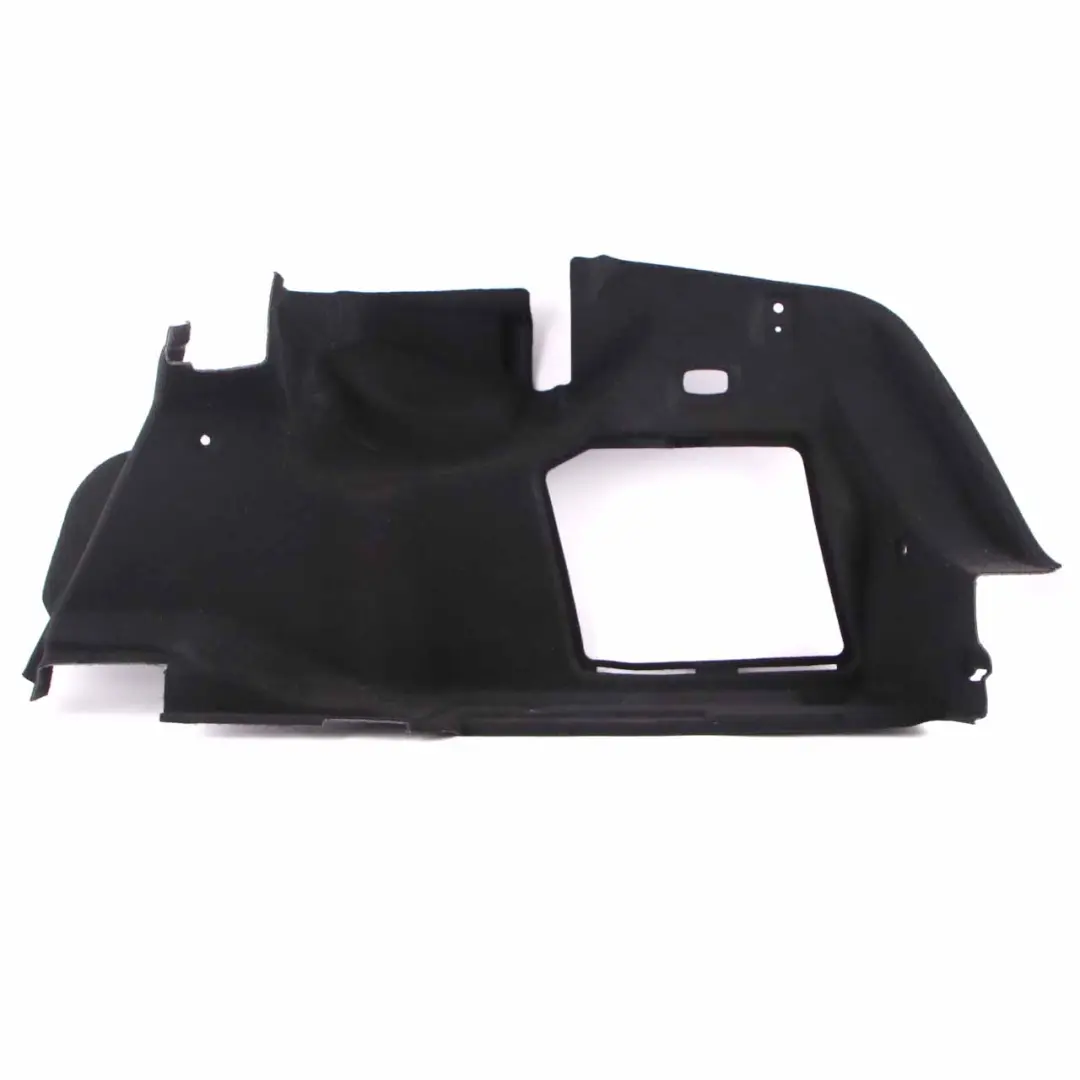 Mercedes W204 Maletero Derecho Embellecedor Lateral - SKU A2046905526 - Número de pieza A2046905526