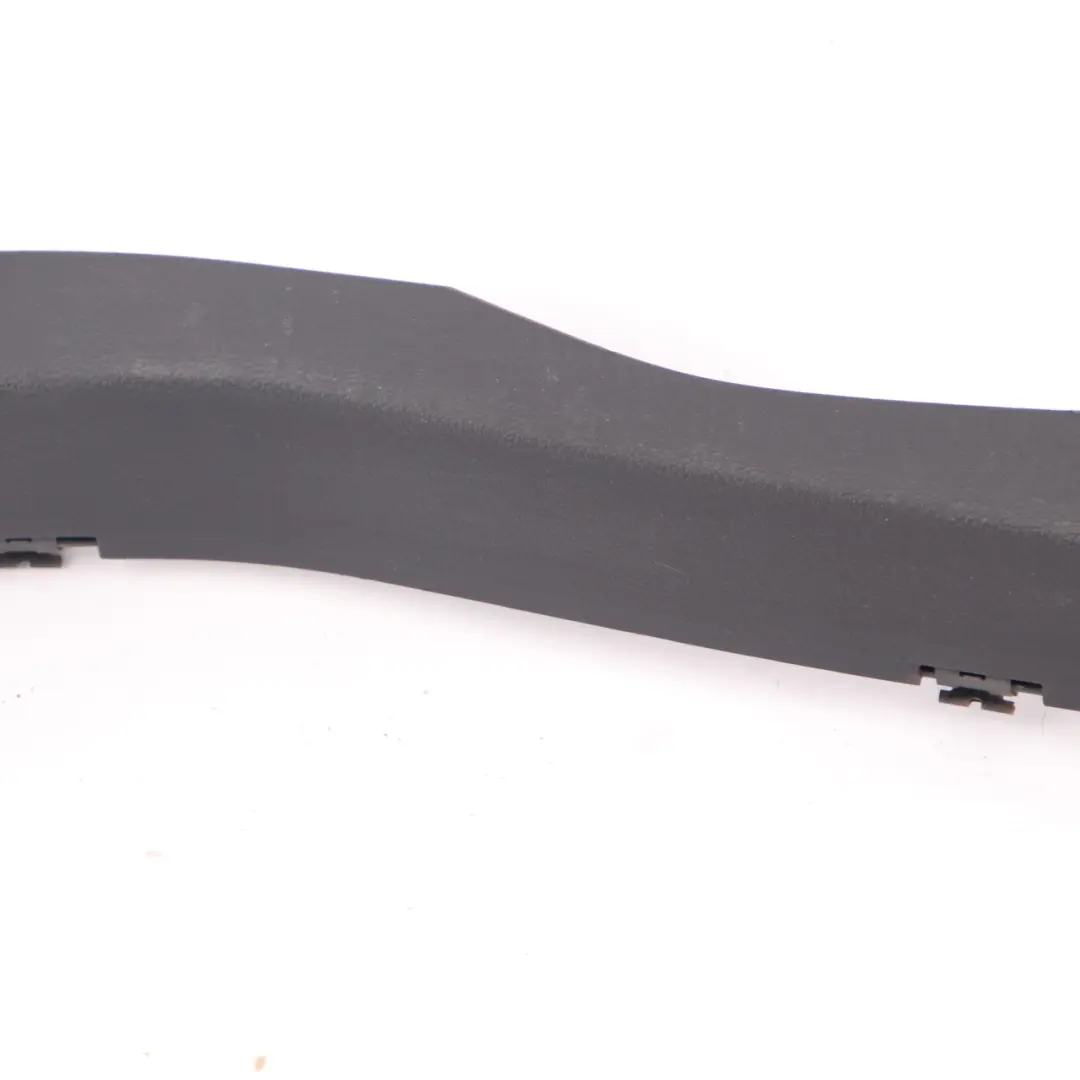 Embellecedor Puerta Pared Lateral Panel Inferior Trasero Izquierdo para Mercedes W204 con número de pieza A2046905726 Mercedes W204 Embellecedor Puerta Pared Lateral Panel Inferior Trasero Izquierdo - SKU A2046905726 - Número de pieza A2046905726