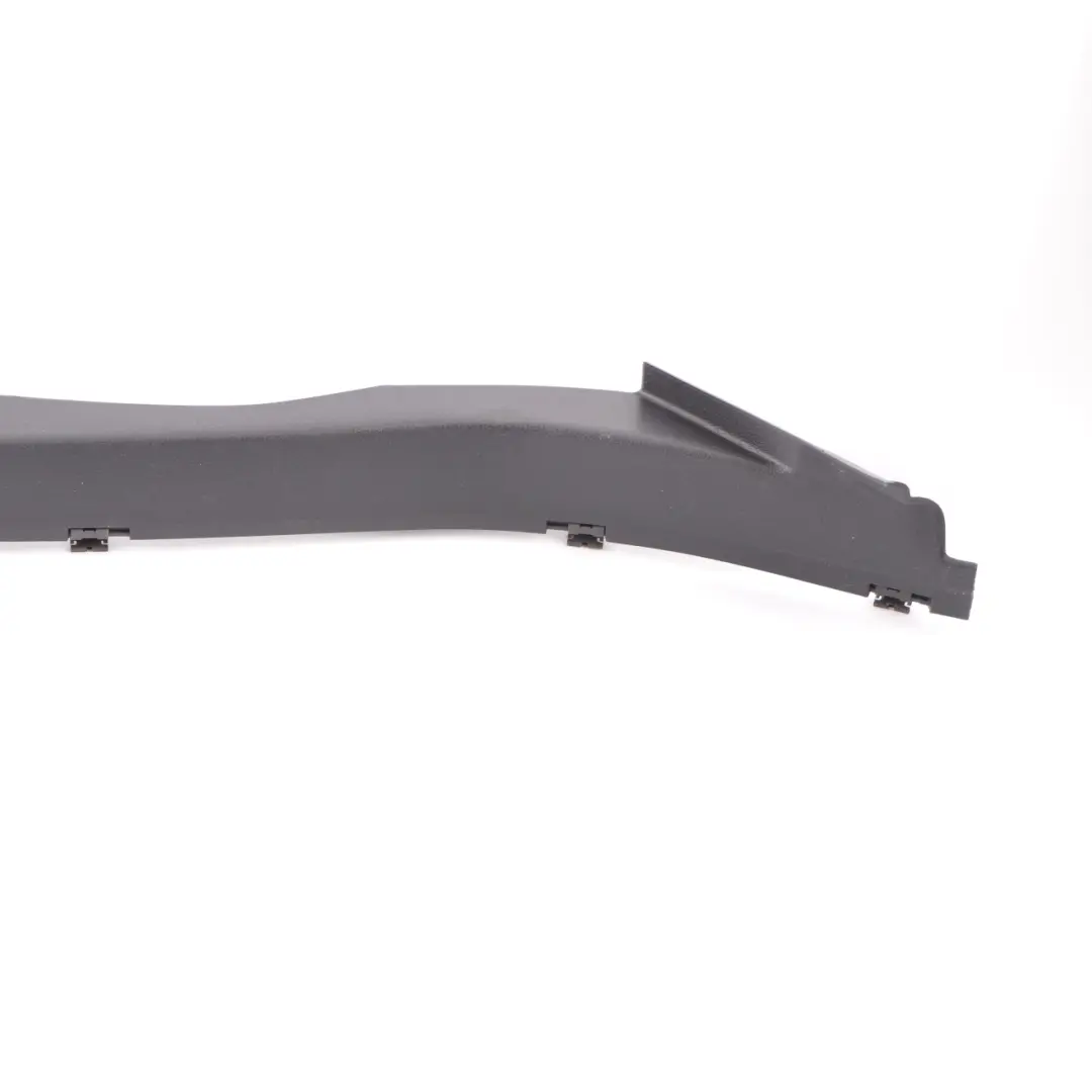 Mercedes W204 Garniture Porte Latérale Inférieure Intérieur Droite - SKU A2046905826 - Numéro de pièce A2046905826