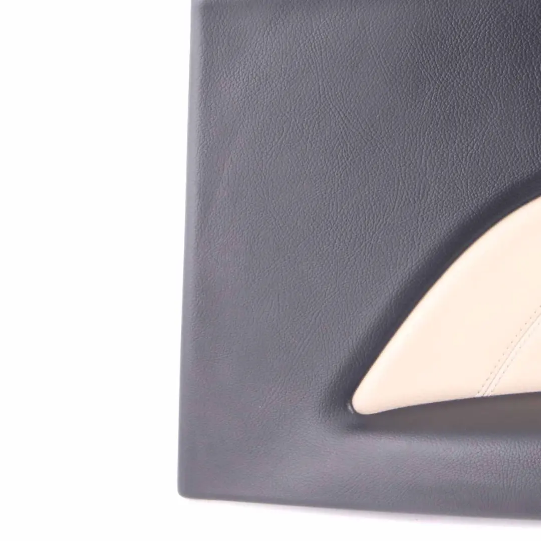 Panneau d'habillage Latéral Arrière Droit Cache Latéral Cuir Beige pour Mercedes C204 à propos du numéro de pièce A2046907626 Mercedes C204 Panneau d'habillage Latéral Arrière Droit Cache Latéral Cuir Beige - SKU A2046907626 - Numéro de pièce A2046907626