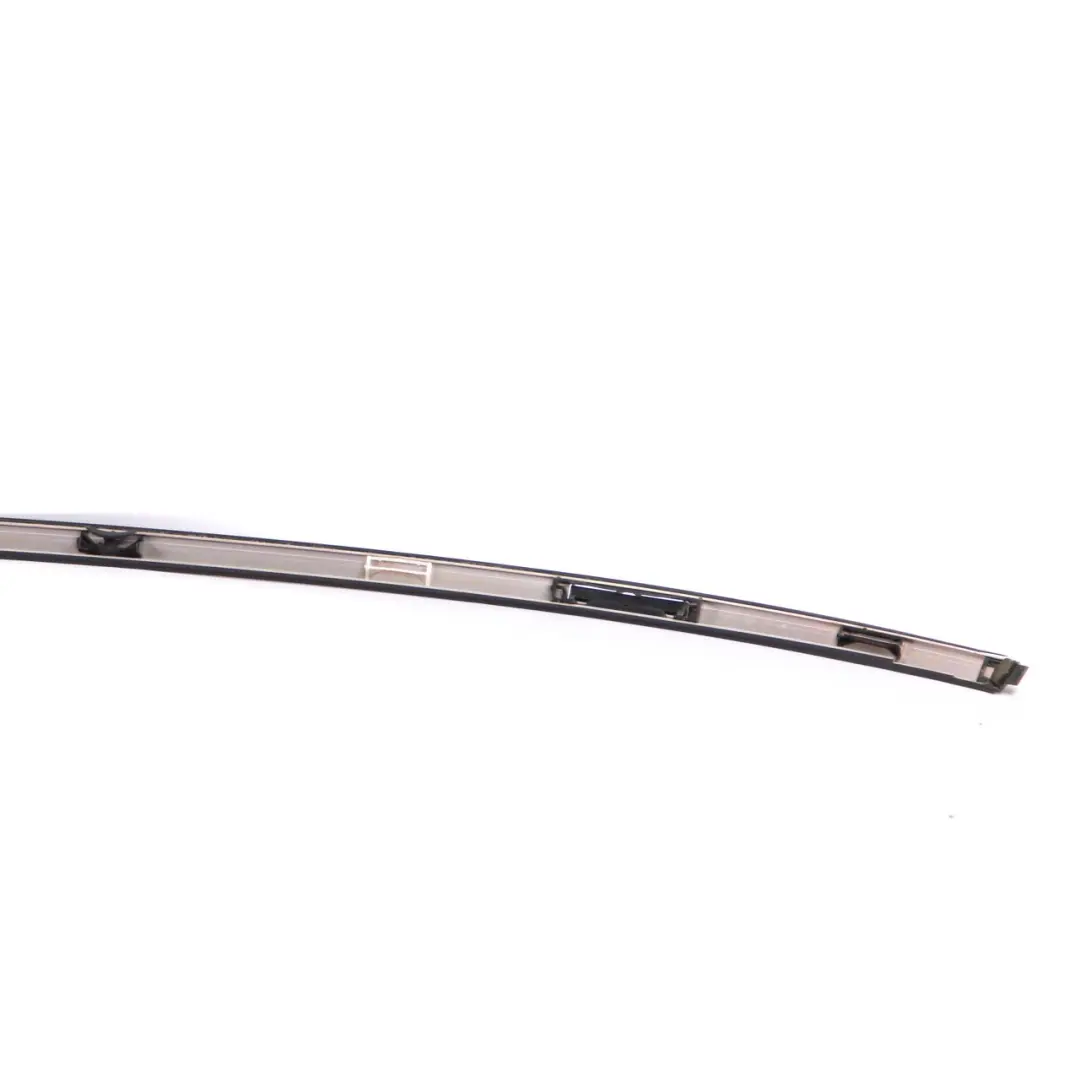 Moulure Déflecteur d'Eau Droit Rail de Toit pour Mercedes W204 à propos du numéro de pièce A2046907682 Mercedes W204 Moulure Déflecteur d'Eau Droit Rail de Toit - SKU A2046907682 - Numéro de pièce A2046907682